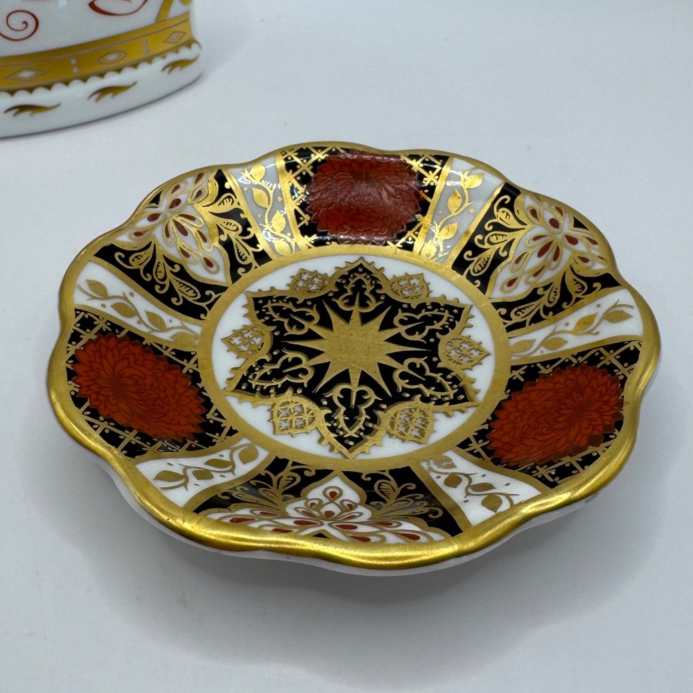 Vintage Abbeydale "Chrysanthemum" Imari Style 4" Ring Dish. Excellent Condition.